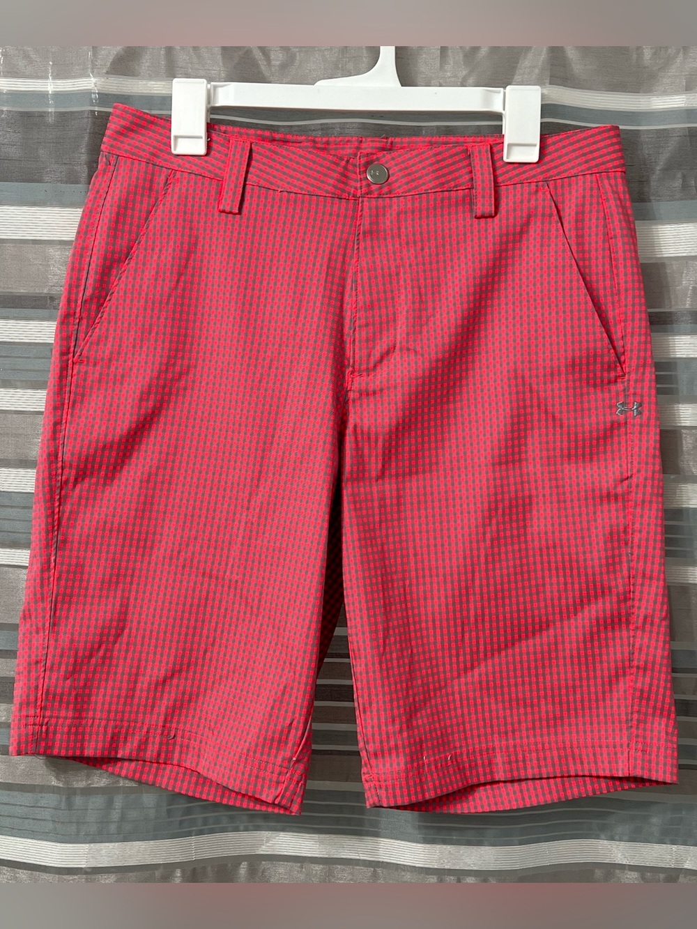 Under Armour Pink & Gray Vintage Men's Performance Golf Shorts